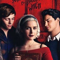 O novo trailer de "O Mundo Sombrio de Sabrina" saiu e dá pra ver todo o lado obscuro da bruxinha!