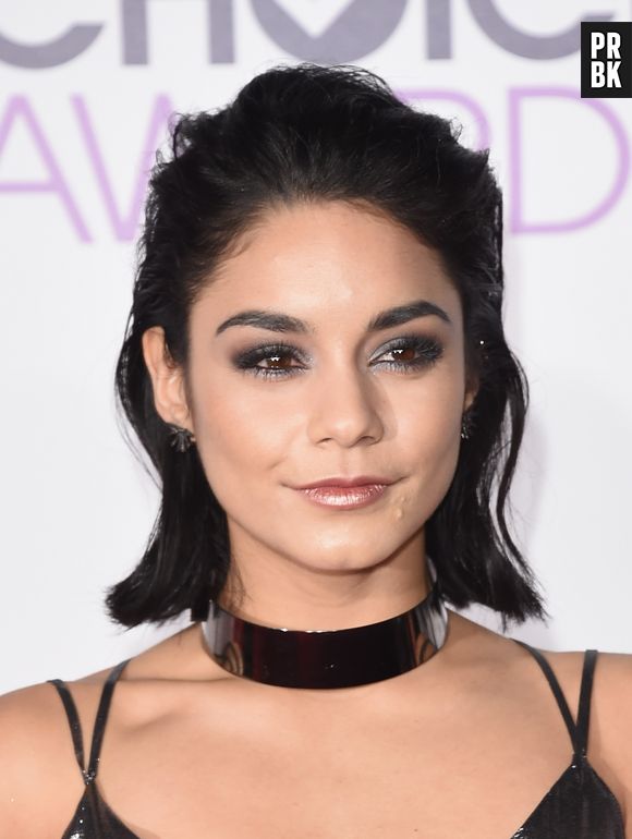 Vanessa Hudgens atuará e ajudará a produzir o filme da Netflix, "The Knight Before Christmas"