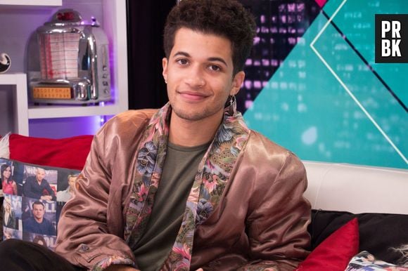 Diretor de "Para Todos os Garotos que Já Amei 2" elogia Jordan Fisher