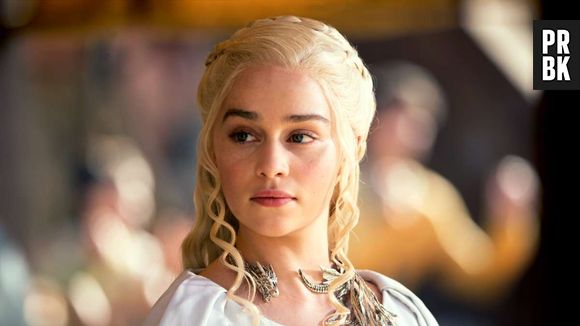 Em "Game of Thrones", atitudes de Daenerys deixaram Emilia Clarke bem triste