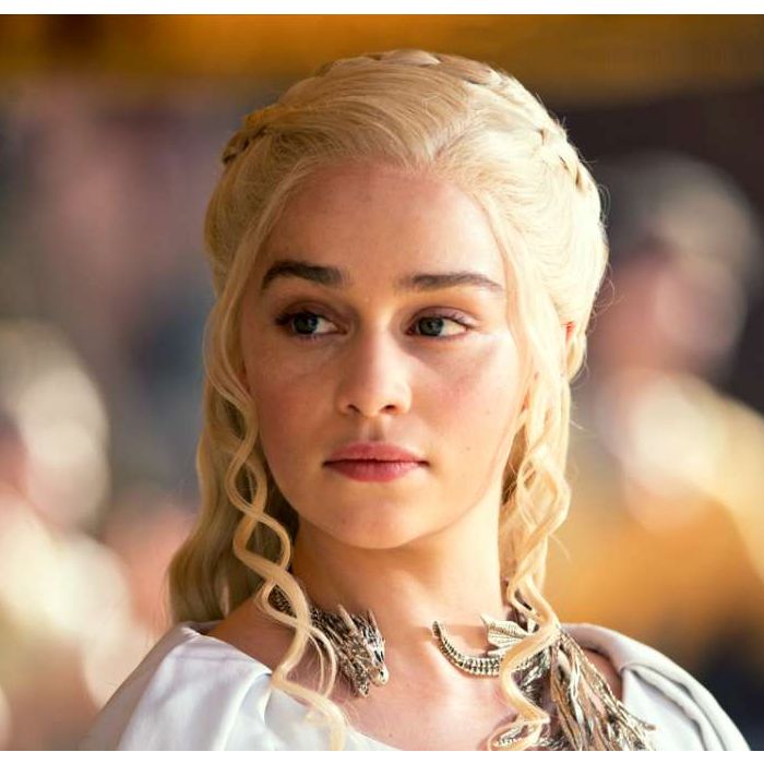 Em &quot;Game of Thrones&quot;, atitudes de Daenerys deixaram Emilia Clarke bem triste