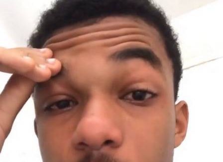 O ator Juan Paiva mostrou como um tiroteio é ainda mais assustador para quem vive essa realidade