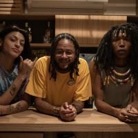 Por essa vocês não esperavam, né? Emicida, Pabllo Vittar e Majur estão gravando juntos