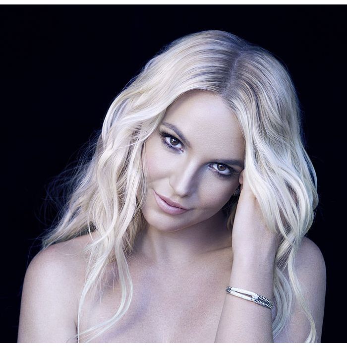 Britney Spears e seu grande hit &quot;Toxic&quot; ficaram com a sétima posição na lista da Revista Billboard de melhores clipes do século