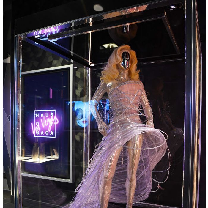  Lady Gaga é um ícone fashion e suas peças estarão na exposição &quot;Haus of Gaga&quot; que inaugura nesta quinta (30) em Las Vegas, nos EUA 