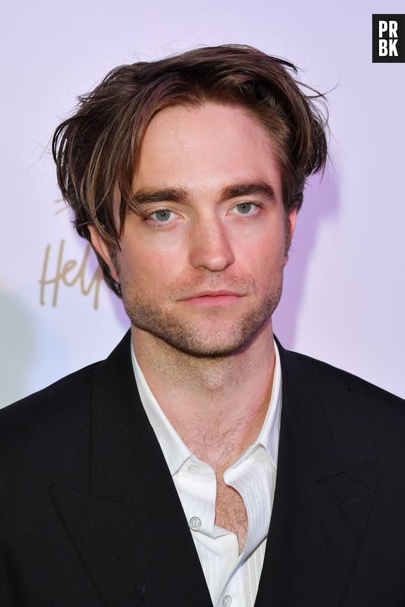 Warner Bros. aprovou Robert Pattinson para protagonizar os filmes "The Batman"