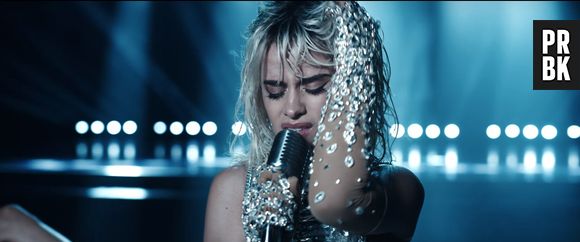 "Find U Again": Camila Cabello está bela e loira no novo clipe de Mark Ronson
