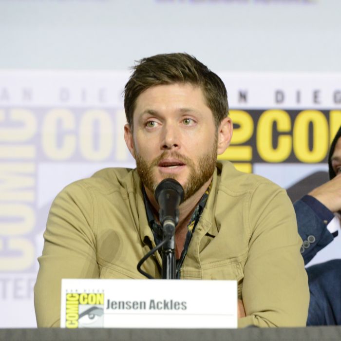 Jensen Ackles e Jared Padalecki se emocionam durante painel de &quot;Supernatural&quot;
