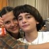 Millie Bobby Brown e Noah Schnapp fizeram várias perguntas para testar amizade