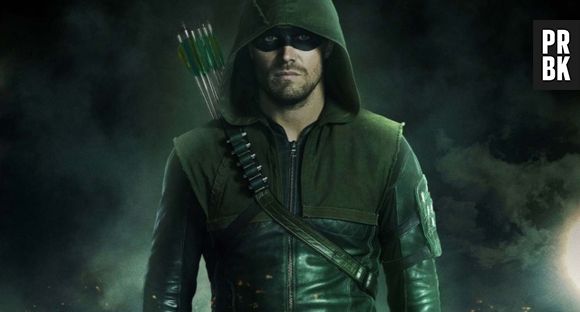 Após o fim de "Arrow", Stephen Amell é escalado como vilão de nova série