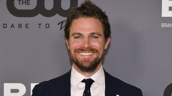 Stephen Amell será um vilão em seu próximo trabalho pós-"Arrow"