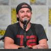 "Arrow": Stephen Amell diz que o final de Oliver Queen é do jeito que ele sonhou