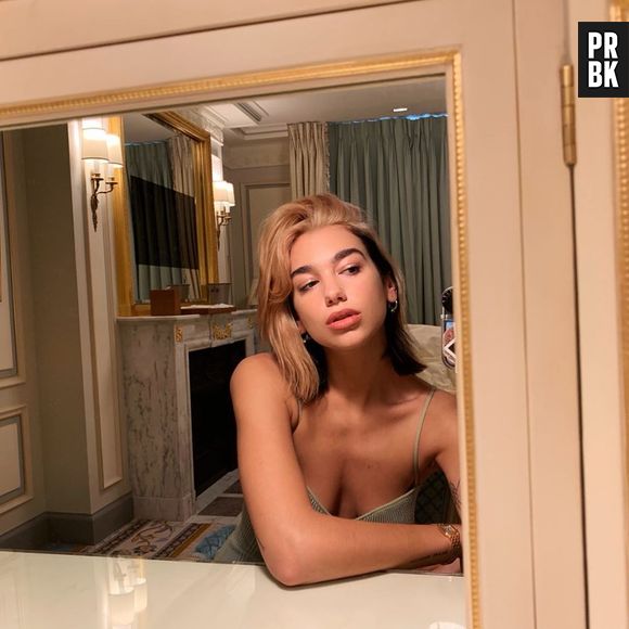 E a Dua Lipa que apareceu loira e ainda revelou que o "Dua Lipa 2" está chegando?