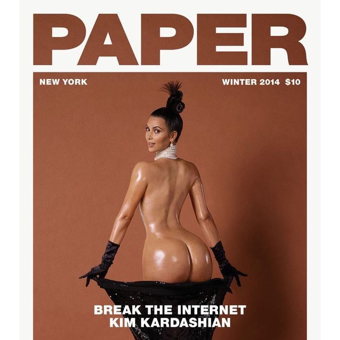  Na capa da publica&amp;ccedil;&amp;atilde;o, Kim Kardashian mostra todo seu talento 