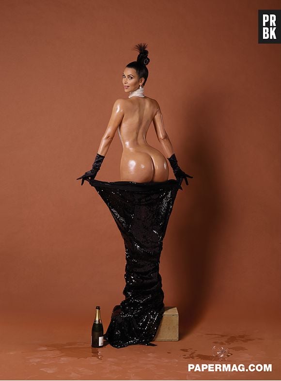 Antes de liberar geral, Kim Kardashian tinha mostrado seu generoso bumbum na revista Paper