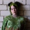 Billie Eilish surpreende fãs durante teste de jogo