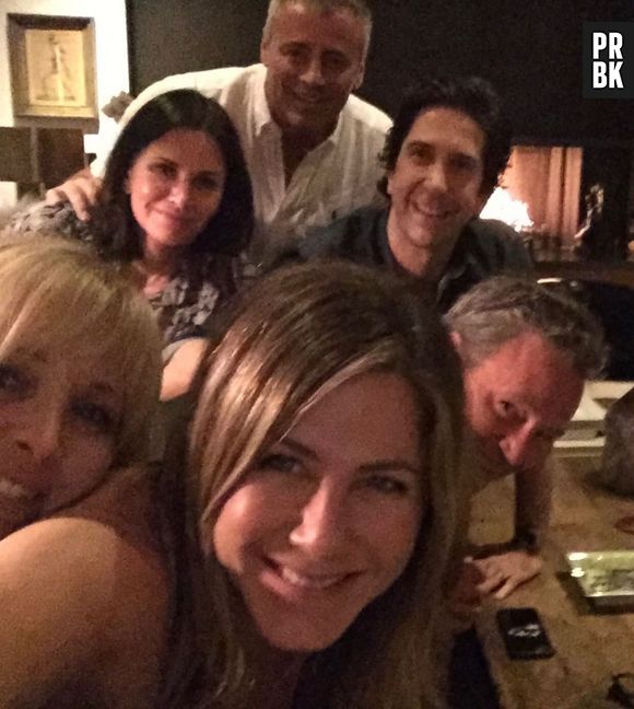 O elenco de "Friends" se reuniu recentemente, mas tudo indica que foi apenas diversão!