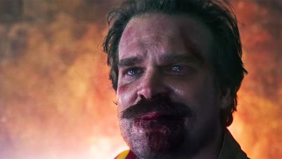 "Stranger Things": teoria mostra que acontecimento da 1ª temporada prova que Hopper não morreu