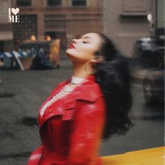 Ela está de volta! Entenda as referências do clipe de "I Love Me", novo single da Demi Lovato