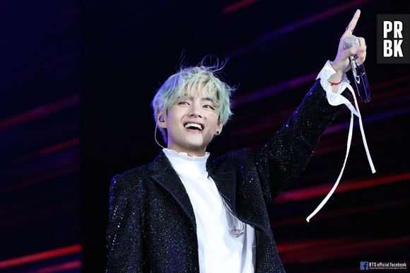 V, do BTS, supreende Armys nesta sexta (13) com faixa solo! Ouça "Sweet Night"