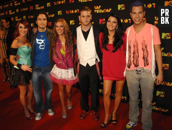 Quiz RBD: qual parte da letra de "Siempre He Estado Aquí" mais combina com você?