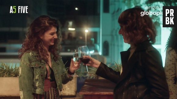 "As Five": Lica (Manoela Aliperti) e Samantha (Giovanna Grigio) vão ficar juntas no final da série?