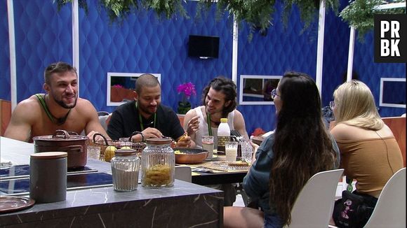 "BBB21": o programa começou com seis participantes imunizados pelo público em uma casa extra