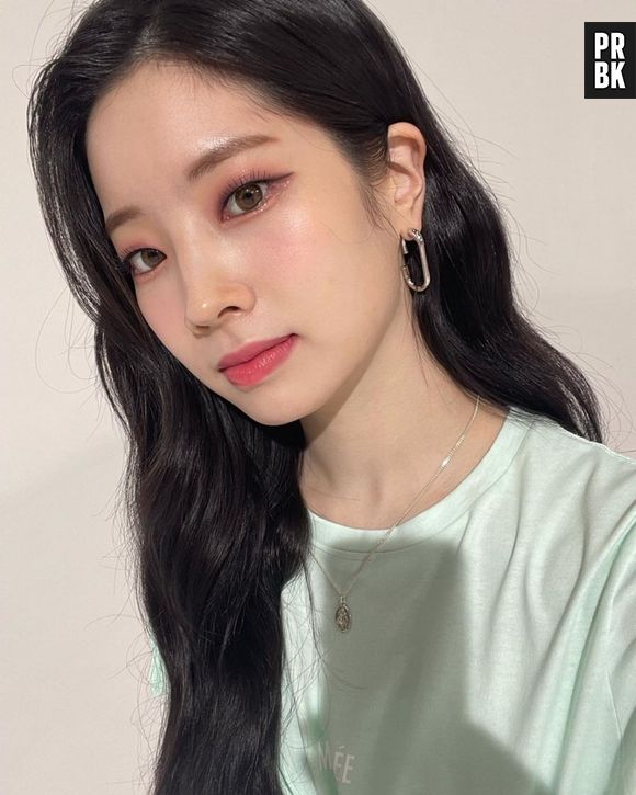 Maquiagem coreana foca em pele leve e natural