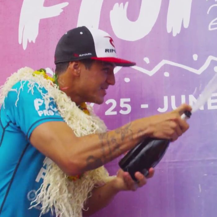  Gabriel Medina tamb&amp;eacute;m foi primeiro lugar na etapa de Fiji do campeonato mundial 