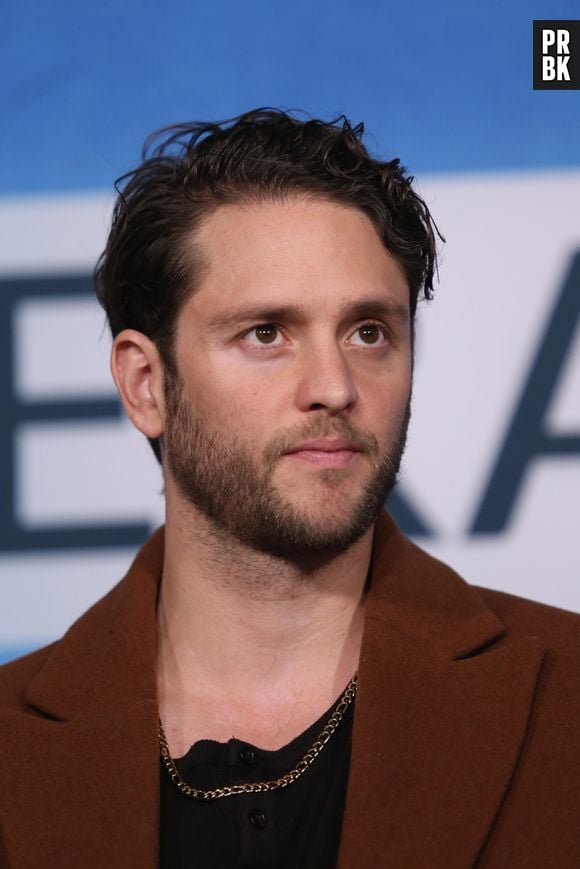 Christopher Uckermann, ex-integrante do RBD, pede que não utilizem o grupo para campanha de vacinação