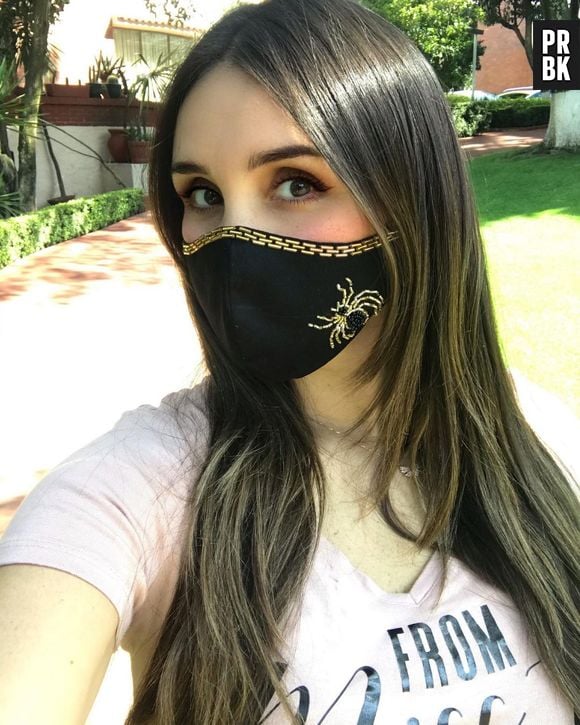 Dulce Maria, estrela de "Rebelde", fez campanhas incentivando as pessoas a usarem máscaras para se protegerem da Covid-19