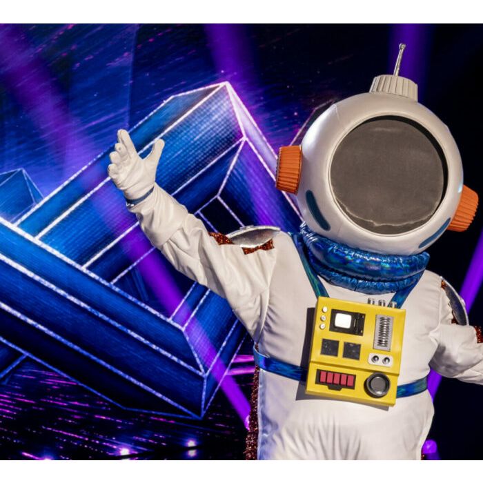 &quot;The Masked Singer Brasil&quot;: Robson Nunes é o famoso por trás da fantasia de astronauta