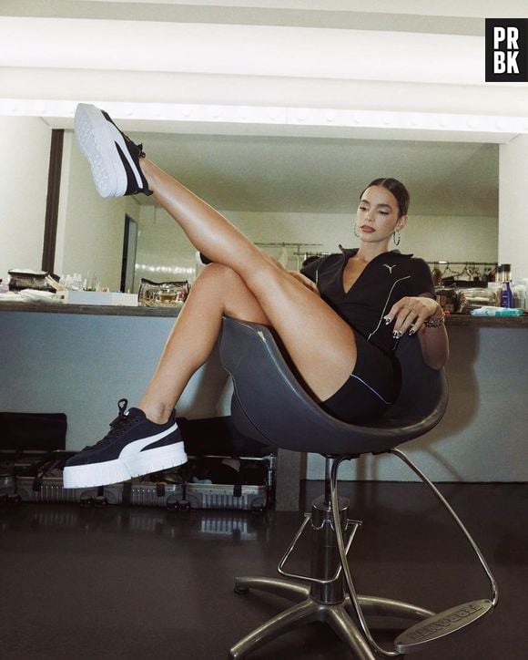 Bruna Marquezine inspira com look de pegada esportiva