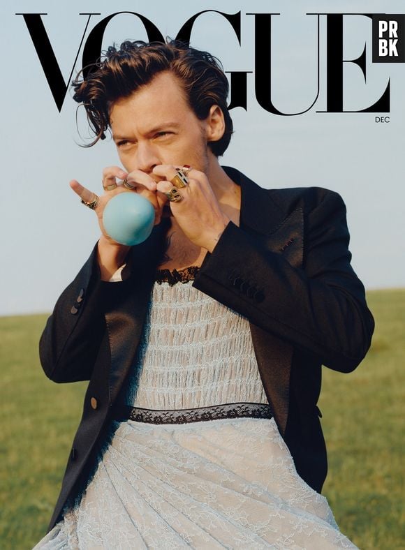 Harry Styles foi o primeiro homem a estrelar sozinho a capa da Vogue americana