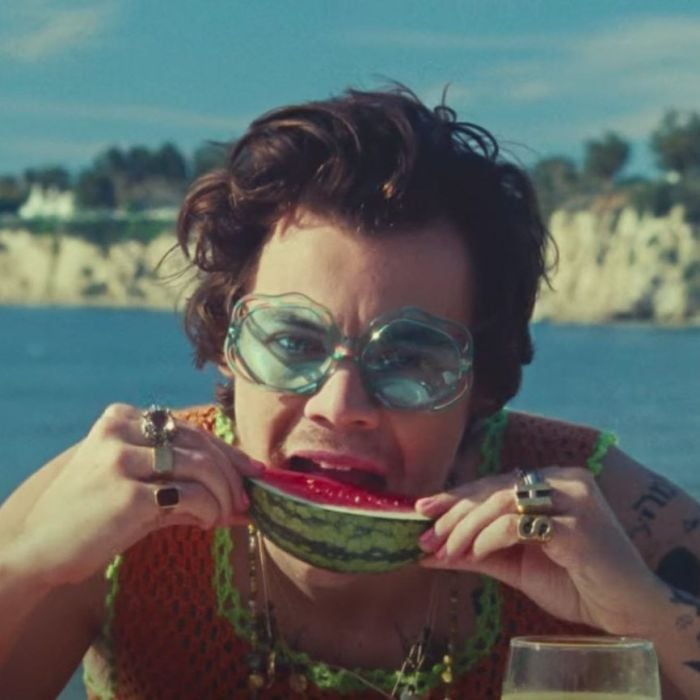 Harry Styles confirma mensagem sexual em &quot;Watermelon Sugar&quot;