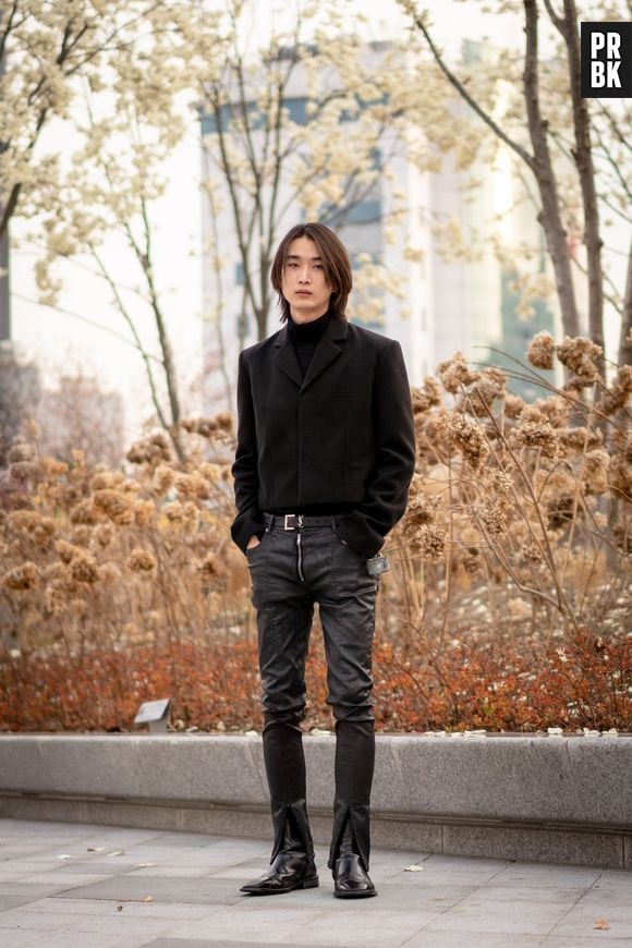 Street style sul-coreano aposta em peças elegantes e confortáveis