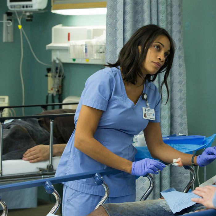 Claire Temple (Rosario  Dawson) roubou a cena quando apareceu em &quot;Demolidor&quot; e outras séries da Netflix com personagens da Marvel, e amaríamos vê-la trabalhando no mesmo hospital que Christine (Rachel McAdams), de &quot;Doutor Estranho&quot; 