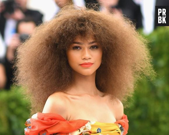 Zendaya é ícone fashion e está sempre inovando o visual