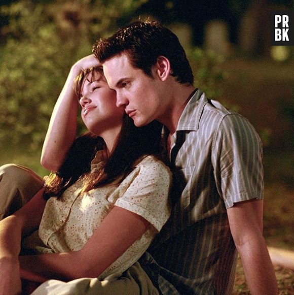 "Um Amor Para Recordar" é uma adaptação cinematográfica do romance de 1999, de Nicholas Sparks