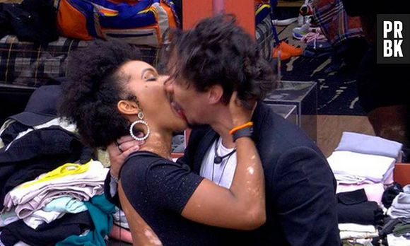 Eliezer beijou boca de Natália no "BBB22" com herpes labial