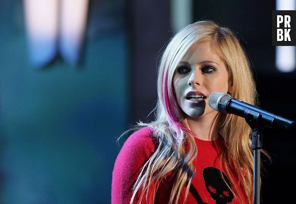 Muitas músicas de Avril Lavigne ficaram fora de "Love Sux"