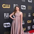 Kathryn Hahn de Christian Dior Alta-Costura Verão 2021 no Critics Choice Awards 2022