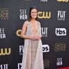 Mandy Moore de Elie Saab Inverno 2022 no Critics Choice Awards 2022