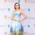 Millicent Simmonds de Oscar de la Renta Resort 2022 no 'EE British Academy Film Awards - BAFTA 2022