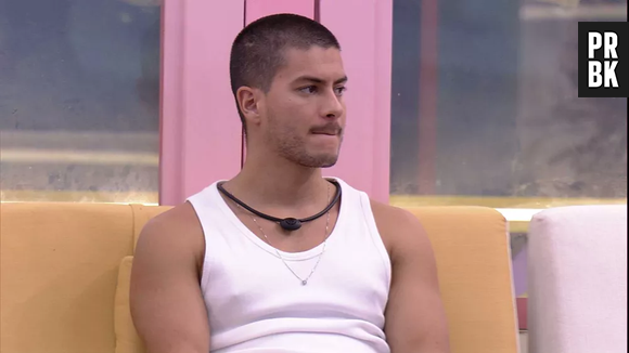 "BBB22": Arthur Aguiar ficou emocionado ao receber Anjo de Paulo André e chorou