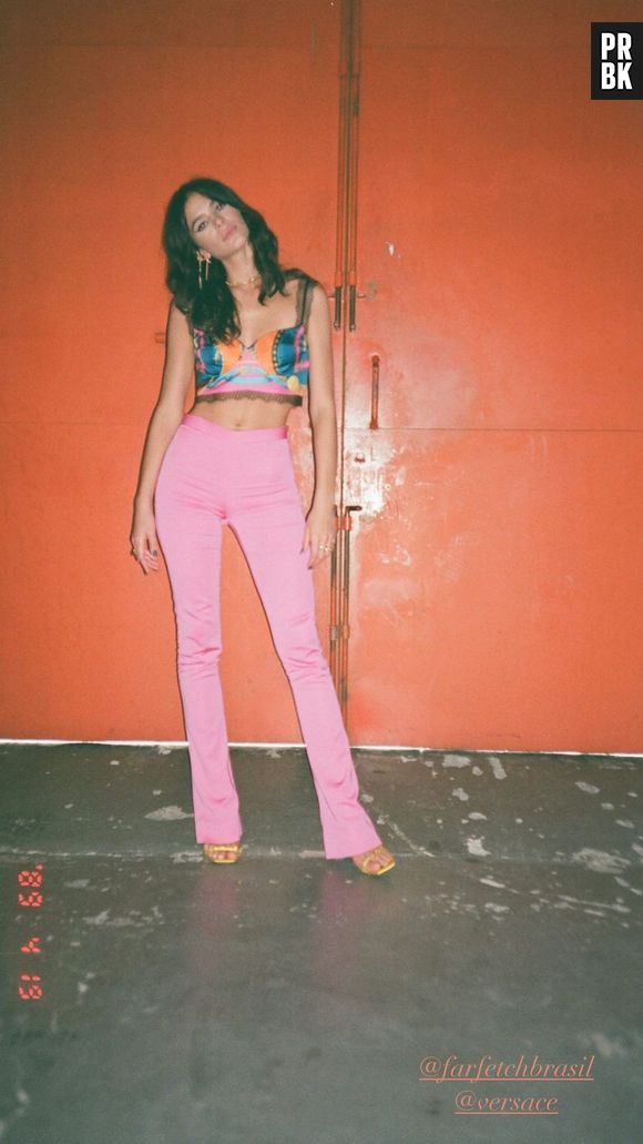 Bruna Marquezine e Glória Groove protagonizaram momentos aleatórios 