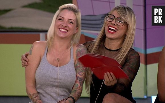 No "BBB 14", todos os olhos dos shippers estavam em Clara e Vanessa, que formaram o casal Clanessa