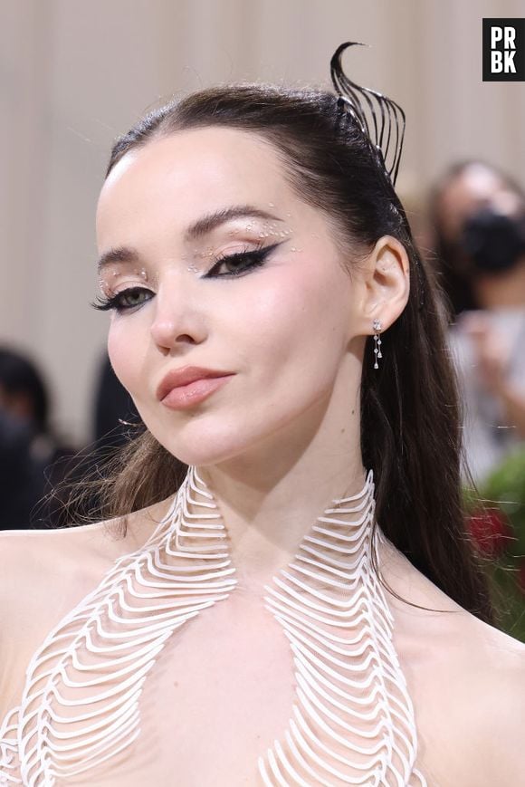 Dove Cameron estreou no MET Gala 2022