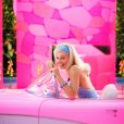 Primeira imagem de "Barbie" revela Margot Robbie caracterizada como a boneca mais famosa do mundo