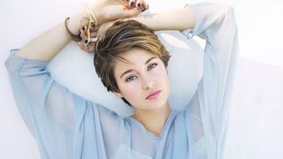 Shailene Woodley, de "A Culpa é das Estrelas", desabafa sobre primeiro namoro